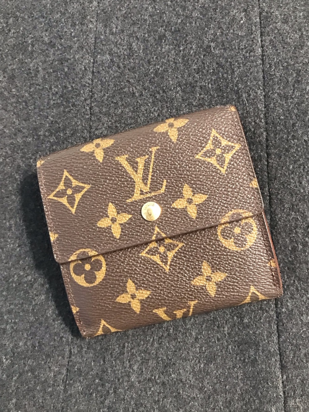 ✅ Authentic free LOUIS VUITTON compact WALLET free when you buy the bag - Picture 2 of 10